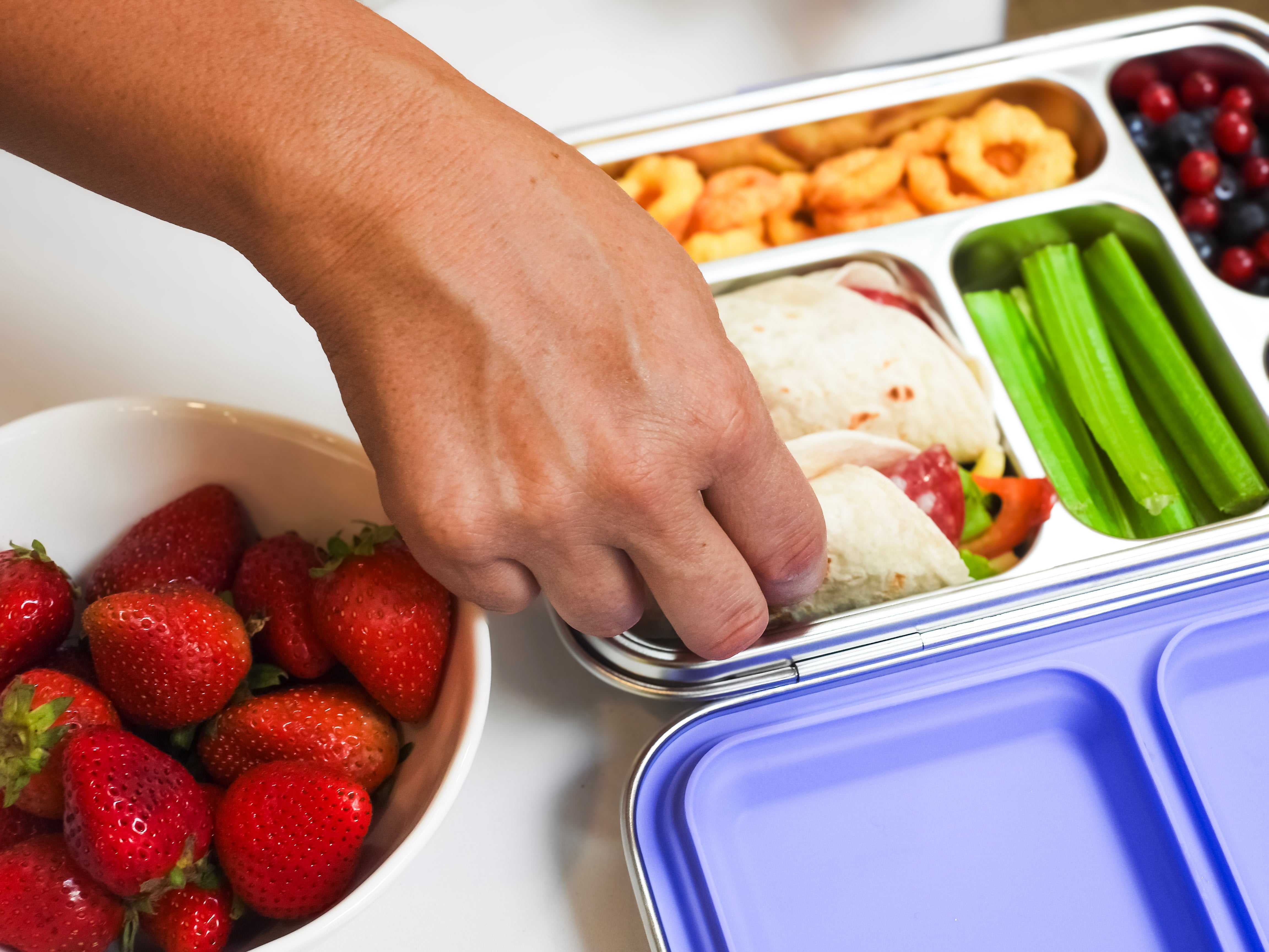 3 ideas rápidas para rellenar tu snack box (listas en 10 minutos)